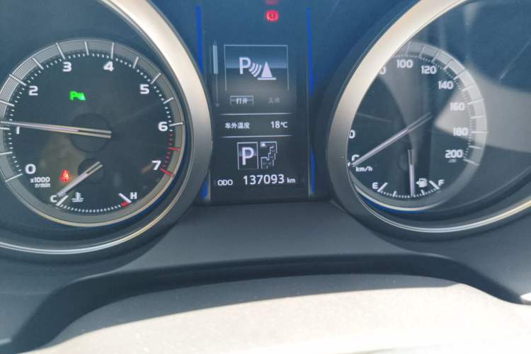 Used Toyota Prado 2016 3.5L Automatic TX-L NAVI Odometer Close Up