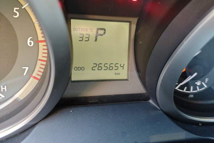 Used Toyota Prado 2016 2.7L Automatic Standard Edition Odometer Close Up