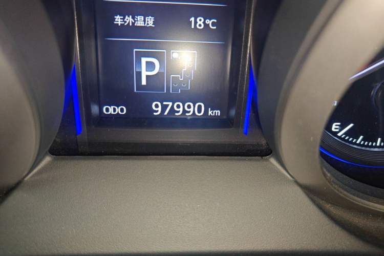 Used Toyota Prado 2016 3.5L Automatic TX-L Odometer Close Up