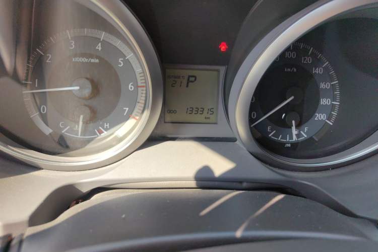 Used Toyota Prado 2016 2.7L Automatic Standard Edition Odometer Close Up