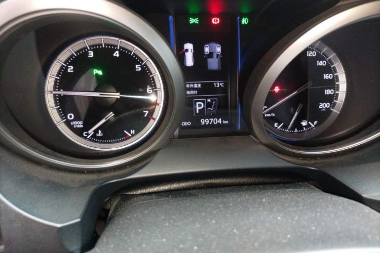 Used Toyota Prado 2016 3.5L Automatic TX-L NAVI Odometer Close Up