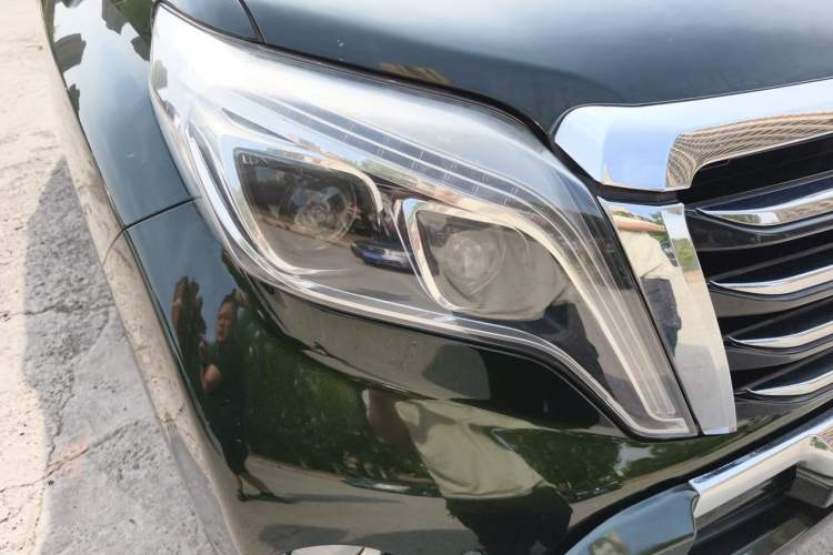 Used Toyota Prado 2016 2.7L Automatic Standard Edition Right Front Headlight