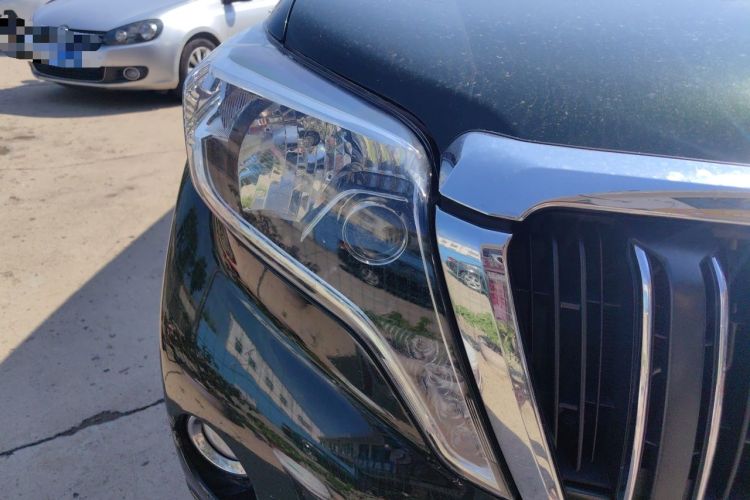 Used Toyota Prado 2016 2.7L Automatic Standard Edition Right Front Headlight