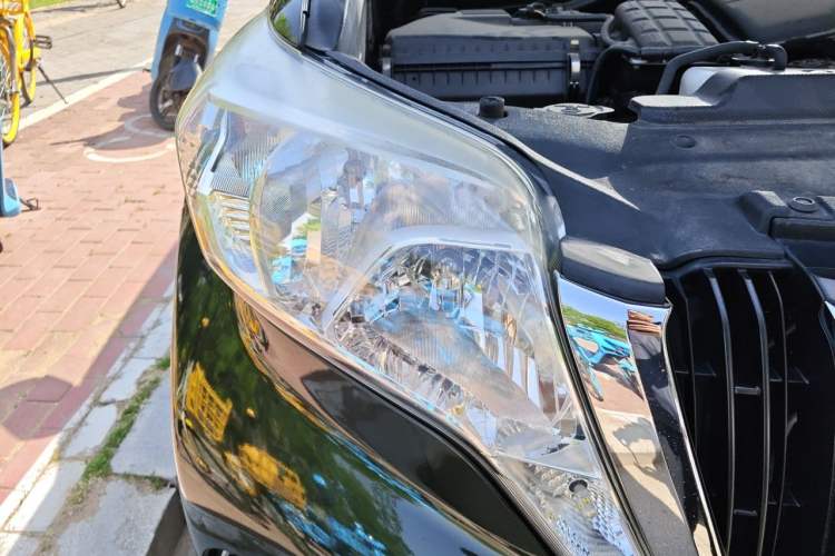 Used Toyota Prado 2016 2.7L Automatic Standard Edition Right Front Headlight