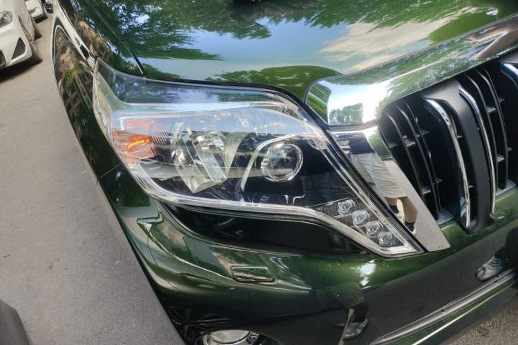 Used Toyota Prado 2016 3.5L Automatic TX-L Right Front Headlight
