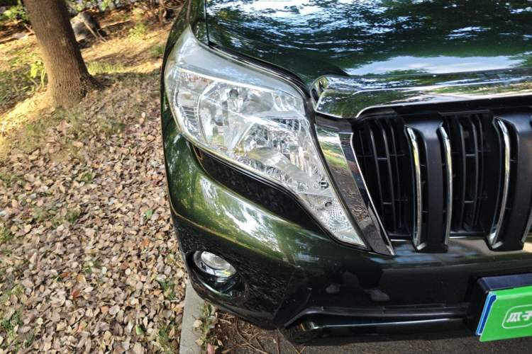 Used Toyota Prado 2016 2.7L Automatic Standard Edition Right Front Headlight