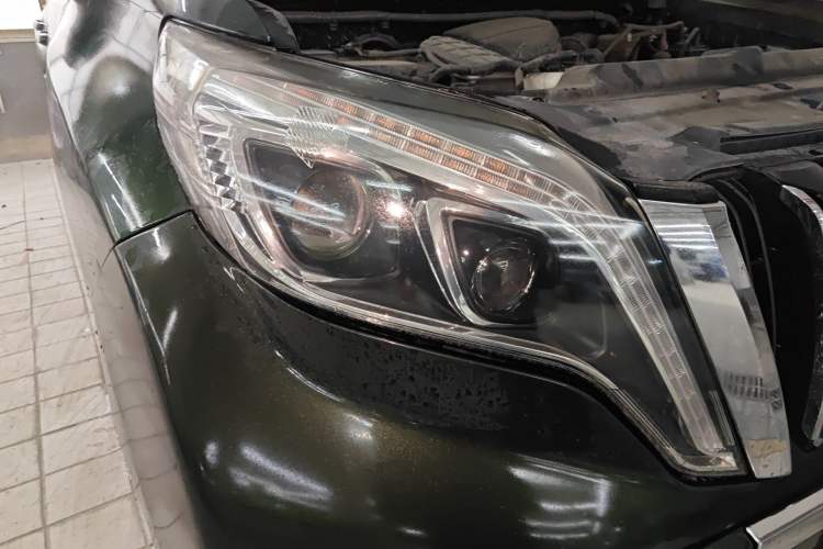 Used Toyota Prado 2016 2.7L Automatic Standard Edition Right Front Headlight