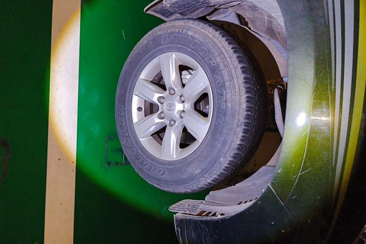 Used Toyota Prado 2016 3.5L Automatic TX-L Right Front Wheel Hub