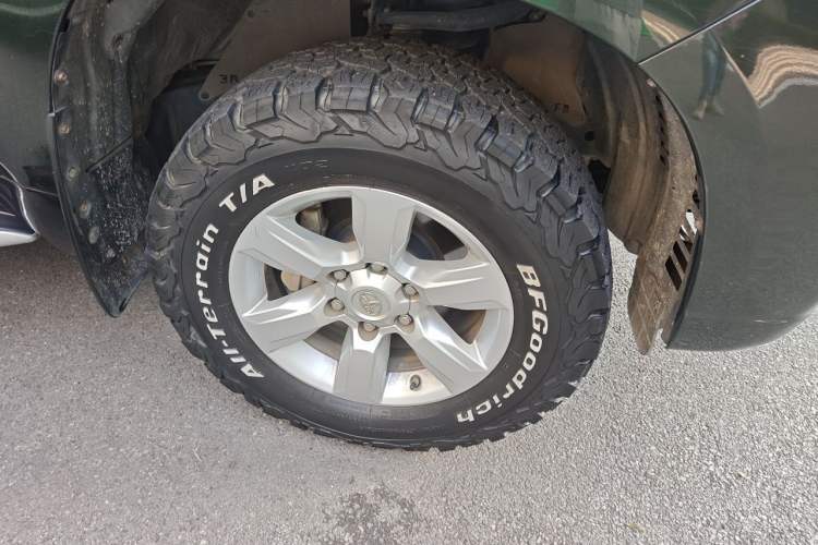 Used Toyota Prado 2016 3.5L Automatic TX-L Right Front Wheel Hub