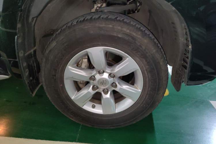 Used Toyota Prado 2016 3.5L Automatic TX-L NAVI Right Front Wheel Hub