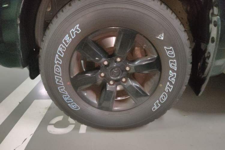 Used Toyota Prado 2016 3.5L Automatic TX-L Right Front Wheel Hub