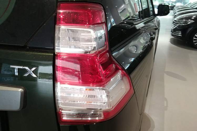 Used Toyota Prado 2016 3.5L Automatic TX-L Right Rear Taillight