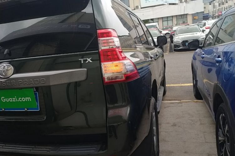 Used Toyota Prado 2016 2.7L Automatic Standard Edition Right Rear Taillight