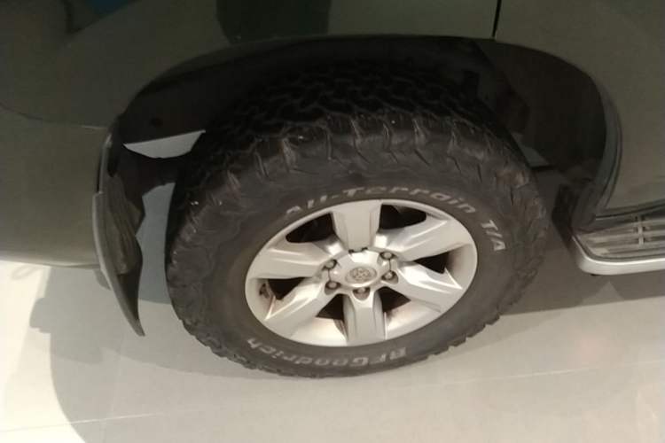 Used Toyota Prado 2016 3.5L Automatic TX-L Right Rear Wheel Hub