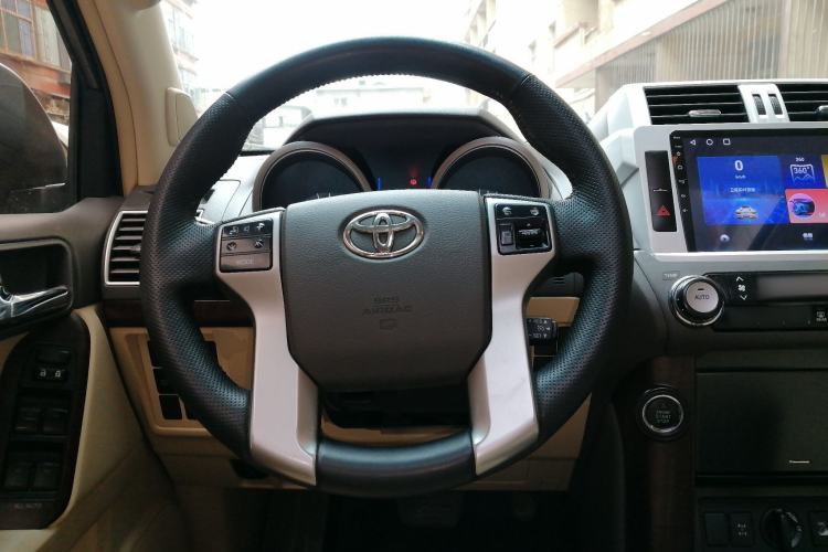 Used Toyota Prado 2016 3.5L Automatic TX-L Steering Wheel
