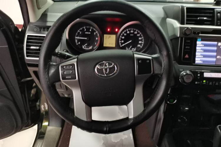 Used Toyota Prado 2016 2.7L Automatic Standard Edition Steering Wheel