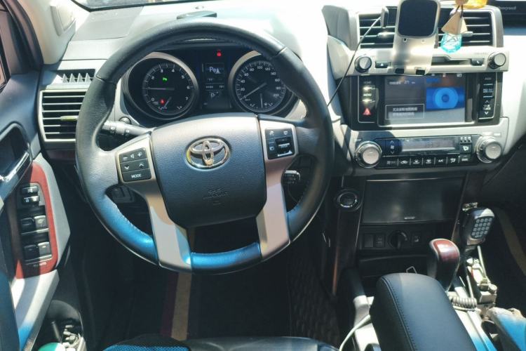 Used Toyota Prado 2016 3.5L Automatic TX-L NAVI Steering Wheel