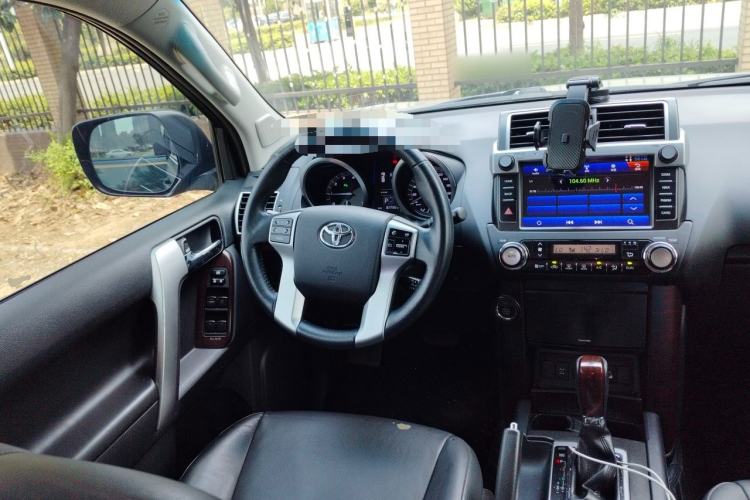 Used Toyota Prado 2016 3.5L Automatic TX-L Steering Wheel