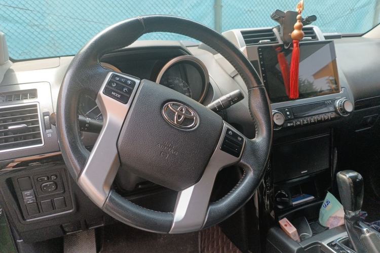 Used Toyota Prado 2016 2.7L Automatic Standard Edition Steering Wheel