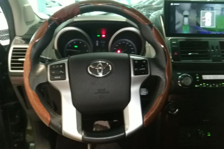 Used Toyota Prado 2016 3.5L Automatic TX-L Steering Wheel