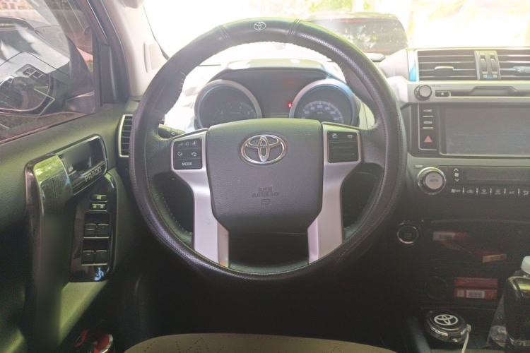 Used Toyota Prado 2016 2.7L Automatic Standard Edition Steering Wheel