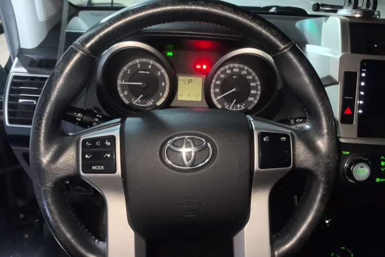 Used Toyota Prado 2016 2.7L Automatic Standard Edition Steering Wheel