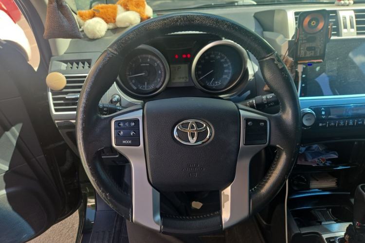 Used Toyota Prado 2016 2.7L Automatic Standard Edition Steering Wheel