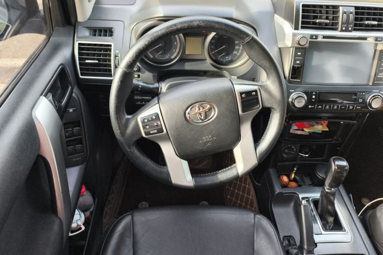 Used Toyota Prado 2016 2.7L Automatic Standard Edition Steering Wheel