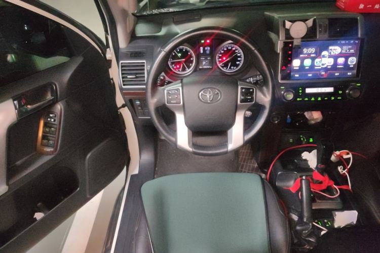 Used Toyota Prado 2016 3.5L Automatic TX-L Steering Wheel