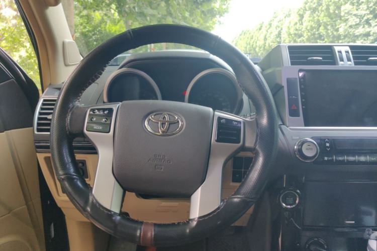 Used Toyota Prado 2016 2.7L Automatic Standard Edition Steering Wheel