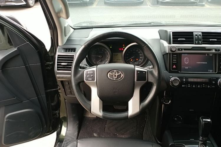 Used Toyota Prado 2016 2.7L Automatic Standard Edition Steering Wheel