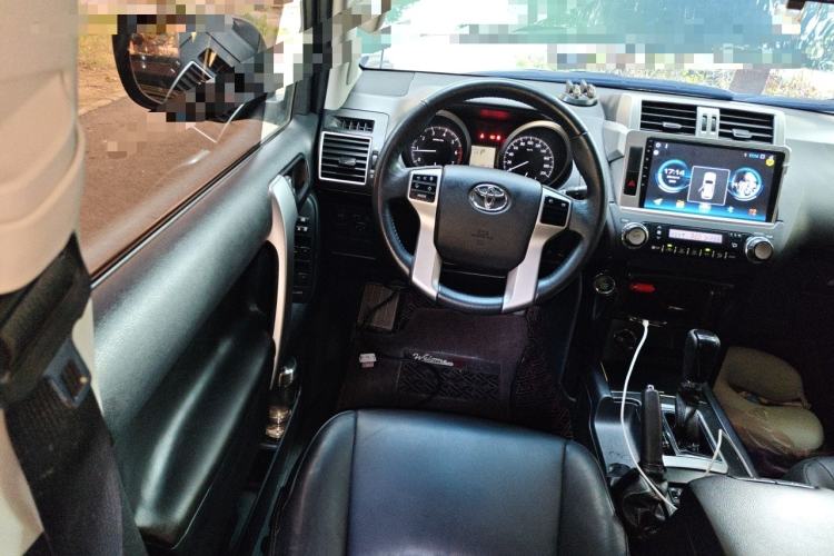 Used Toyota Prado 2016 2.7L Automatic Standard Edition Steering Wheel