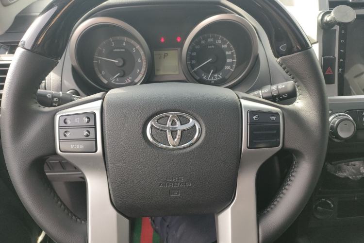 Used Toyota Prado 2016 2.7L Automatic Standard Edition Steering Wheel
