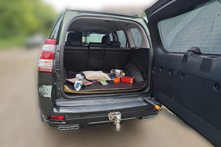 Used Toyota Prado 2016 2.7L Automatic Standard Edition Trunk