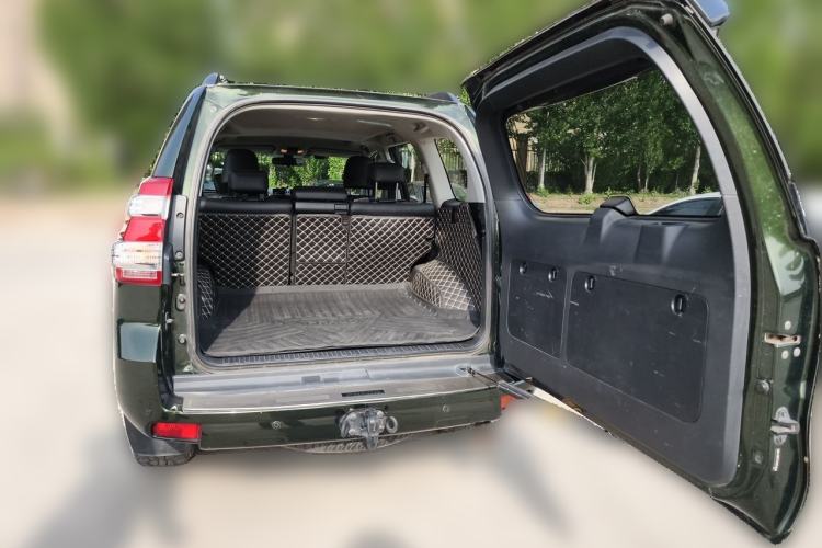 Used Toyota Prado 2016 2.7L Automatic Standard Edition Trunk