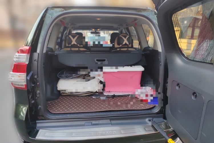 Used Toyota Prado 2016 2.7L Automatic Standard Edition Trunk
