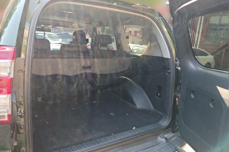 Used Toyota Prado 2016 2.7L Automatic Standard Edition Trunk