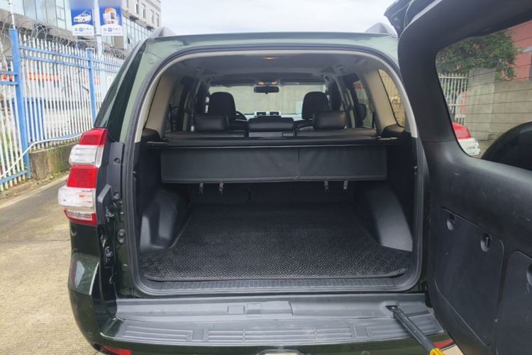 Used Toyota Prado 2016 2.7L Automatic Standard Edition Trunk
