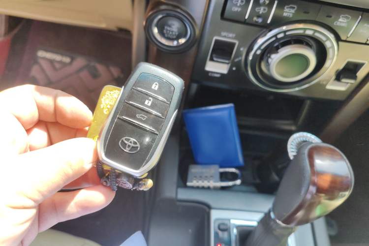 Used Toyota Prado 2016 3.5L Automatic VX NAVI Vehicle Key