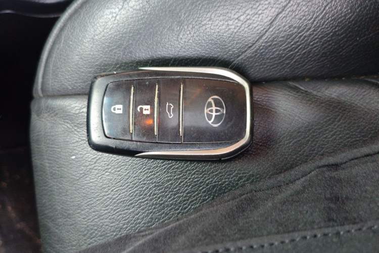 Used Toyota Prado 2016 2.7L Automatic Standard Edition Vehicle Key