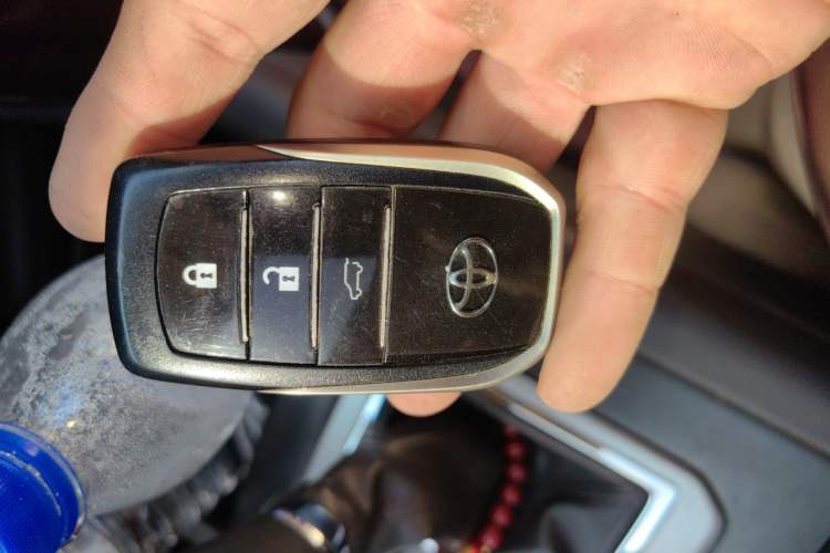 Used Toyota Prado 2016 2.7L Automatic Standard Edition Vehicle Key