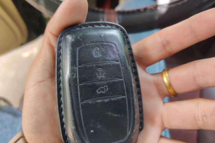 Used Toyota Prado 2016 2.7L Automatic Standard Edition Vehicle Key