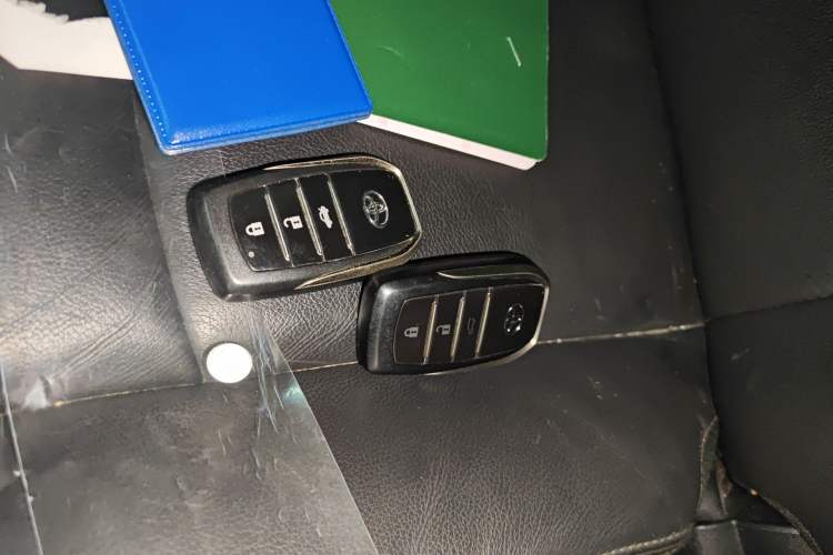 Used Toyota Prado 2016 2.7L Automatic Standard Edition Vehicle Key