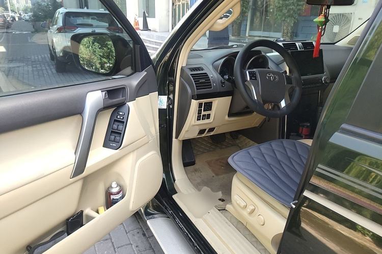 Used Toyota Prado  Driver Seat