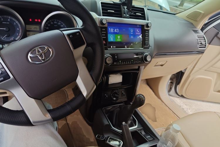 Used Toyota Prado 2016 2.7L Manual Transmission Center Console