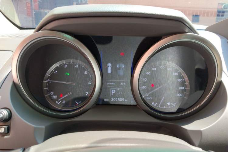 Used Toyota Prado  Instrument Cluster