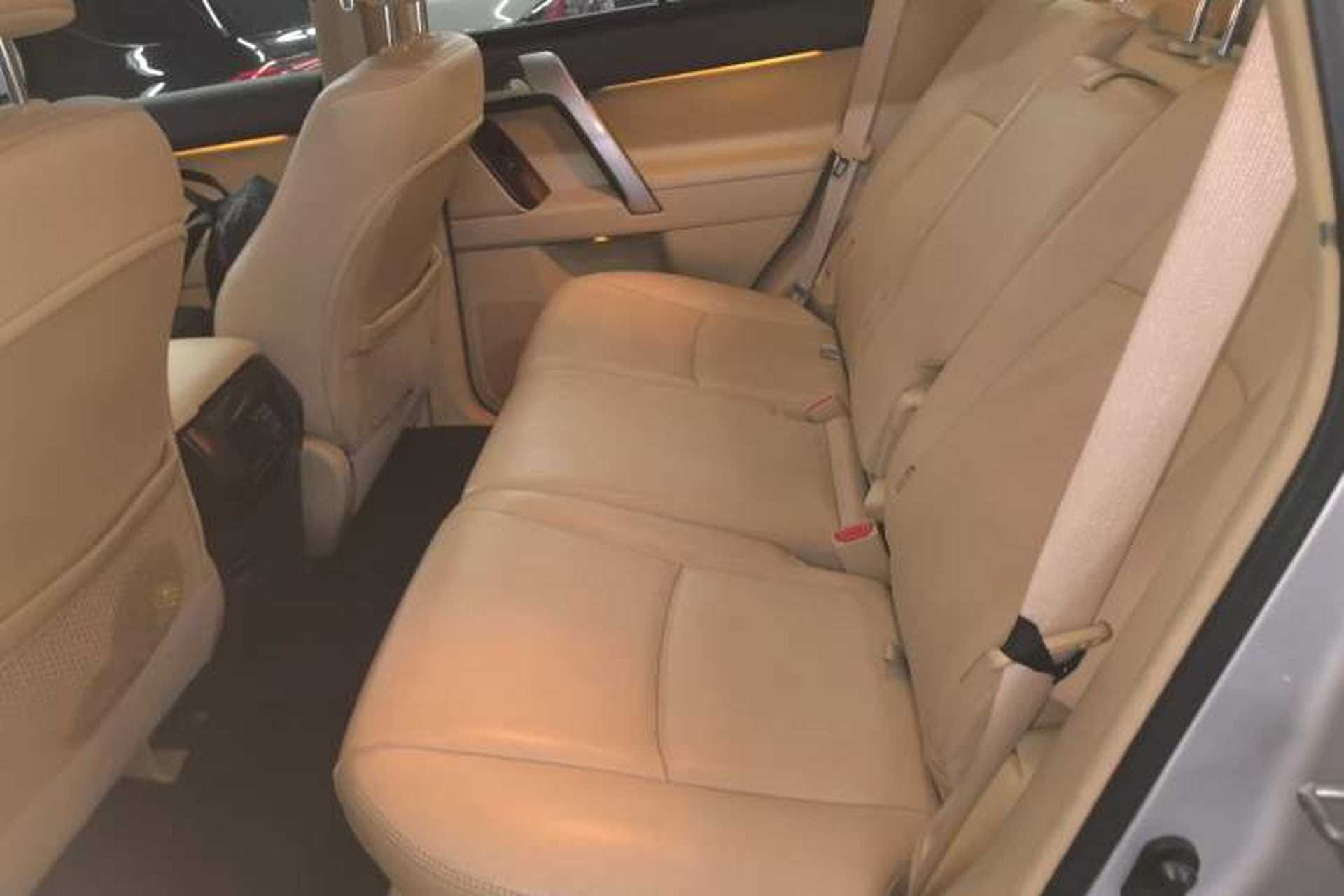 Used Toyota Prado 2016 3.5L Automatic TX-L Interior 4