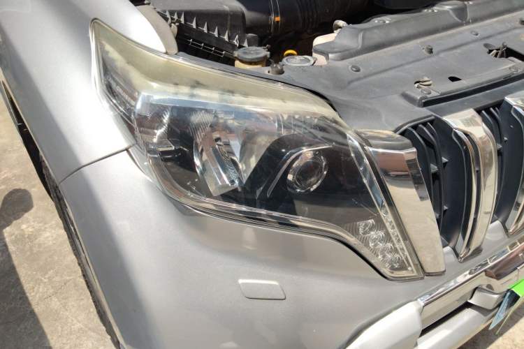 Used Toyota Prado  Right Front Headlight