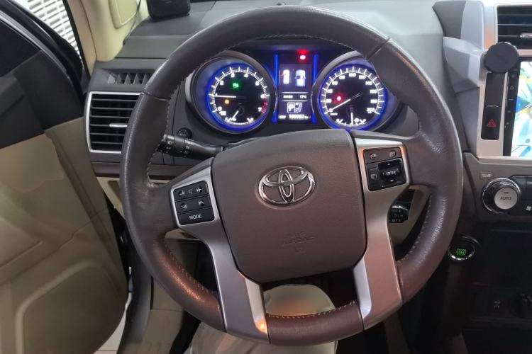 Used Toyota Prado 2016 3.5L Automatic TX-L Steering Wheel