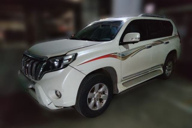 Toyota Prado 2016 2700 TX 7-Seater Middle East Version usado